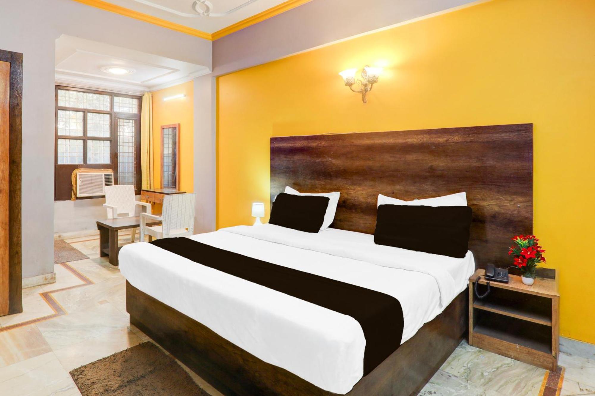 Super Hotel O Insaf Nagar Munshipuliya Formerly Vibrant Chinhat Экстерьер фото