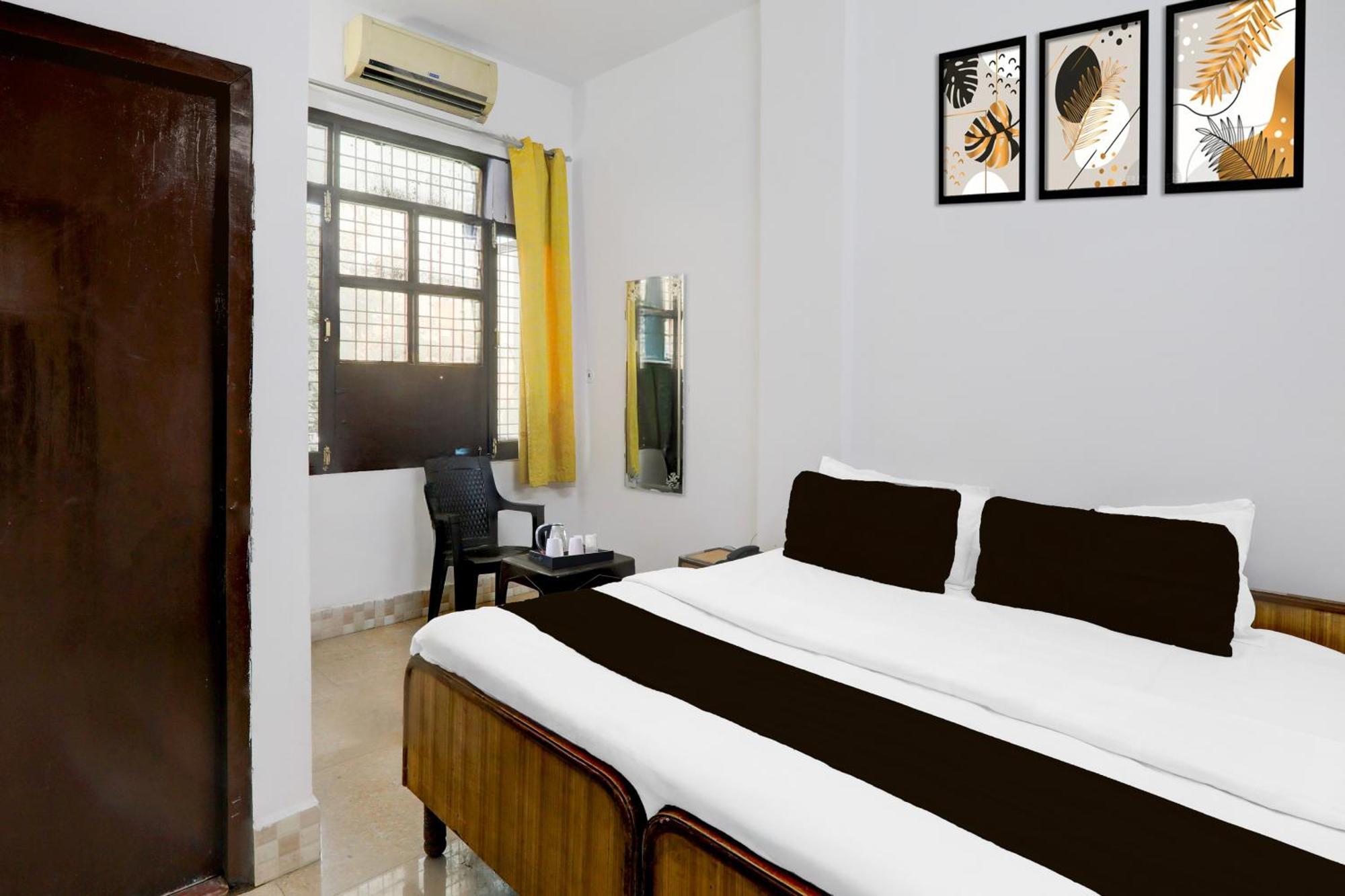 Super Hotel O Insaf Nagar Munshipuliya Formerly Vibrant Chinhat Экстерьер фото
